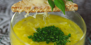 Beitragsbild des Blogbeitrags Monsieur Croque und die Zwiebelsuppe