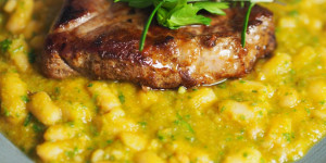 Beitragsbild des Blogbeitrags Mediterrane Eierspeise, Schweinsschulter mediterrannée