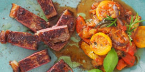 Beitragsbild des Blogbeitrags Sagenhaft gutes Ratatouille und Steak 