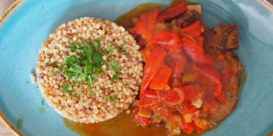 Beitragsbild des Blogbeitrags Schweinsschnitzel nach Zigeunerart, wie wir das machen (sertés tarja cigányosan, ahogy mi csináljuk)