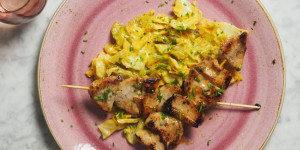 Beitragsbild des Blogbeitrags Kalbsspieße mit Rahmkraut