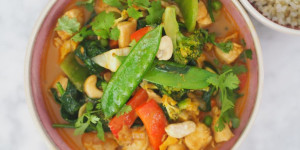 Beitragsbild des Blogbeitrags Schnelles Hähnchencurry