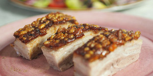 Beitragsbild des Blogbeitrags Locker-flockiger Sommer-Schweinsbraten