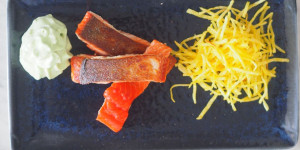 Beitragsbild des Blogbeitrags Gebratener Rotlachs mit Wasabischaum und Streichholzkartoffeln 