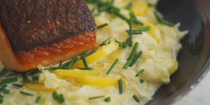 Beitragsbild des Blogbeitrags Lachs und Erdäpfel-Spitzkraut 