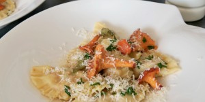 Beitragsbild des Blogbeitrags Ravioli | Eierschwammerl | Salbeibutter