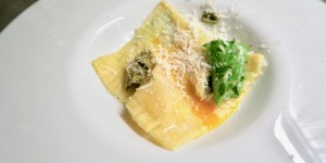 Beitragsbild des Blogbeitrags Ravioli | Spinat | flüssiges Ei