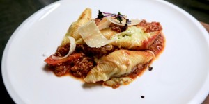 Beitragsbild des Blogbeitrags Gefüllte Muschelnudeln in Bolognesesauce