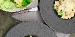 Beitragsbild des Blogbeitrags Risi e bisi | Reis mit Erbsen | Huhn