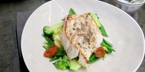 Beitragsbild des Blogbeitrags Kabeljau Loins, Zitronenpüree & Salsa verde
