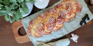 Beitragsbild des Blogbeitrags Germstriezel (Hefezopf)