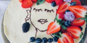 Beitragsbild des Blogbeitrags Berry Face Cake – Topfentorte 