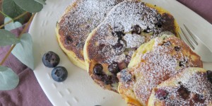 Beitragsbild des Blogbeitrags Heidelbeer Pancakes – Heidelbeer Datschi