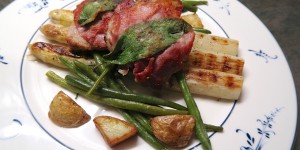 Beitragsbild des Blogbeitrags Saltimbocca mit Spargel & Olivenkraut 