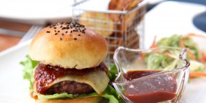 Beitragsbild des Blogbeitrags CLASSIC BURGER im VIDEO