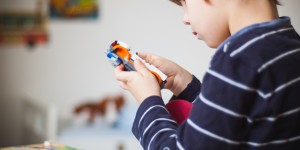 Beitragsbild des Blogbeitrags Spielzeug und Kindersachen richtig aufbewahren 