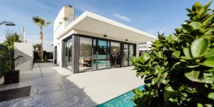 Beitragsbild des Blogbeitrags Let´s talk about: Wohnungskauf vs. Hausbau