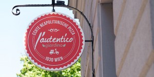 Beitragsbild des Blogbeitrags Neapolitanische Pizza im „l’autentico giardino“