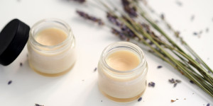 Beitragsbild des Blogbeitrags Veganer Lippenbalsam – schnell & einfach selbstgemacht