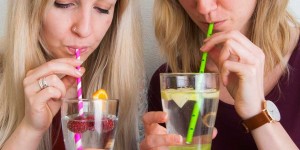 Beitragsbild des Blogbeitrags Das passiert, wenn du täglich 3 Liter Wasser trinkst: Unser Selbsttest