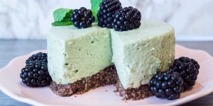 Beitragsbild des Blogbeitrags Mini Cheesecake ohne backen: Der grüne Leckerbissen aus dem Kühlschrank