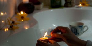 Beitragsbild des Blogbeitrags Entspannung pur im eigenen Badezimmer mit DIY Wellness zuhause 