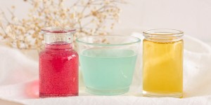 Beitragsbild des Blogbeitrags 3 duftende Rezepte zum Badeöl selber machen