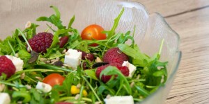 Beitragsbild des Blogbeitrags 9 leichte Salat Rezepte zum Abnehmen 