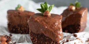 Beitragsbild des Blogbeitrags No Bake Brownies gegen PMS Stimmungsschwankungen 