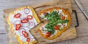 Beitragsbild des Blogbeitrags 3x Low Carb Flammkuchen: Geniale Rezepte ohne Kohlenhydrate