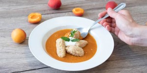 Beitragsbild des Blogbeitrags Süßes Quark Gnocchi Rezept mit Aprikosengelee 