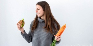Beitragsbild des Blogbeitrags Intuitiv essen – Der Guide fürs Essen nach Gefühl