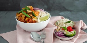 Beitragsbild des Blogbeitrags Köstliches Blumenkohl Curry *vegan*