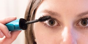 Beitragsbild des Blogbeitrags Mascara selber machen in nur 5 Minuten 