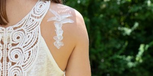 Beitragsbild des Blogbeitrags Sonnenallergie was hilft wirklich?