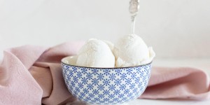 Beitragsbild des Blogbeitrags Vanilleeis ohne Ei mit echter Vanille 