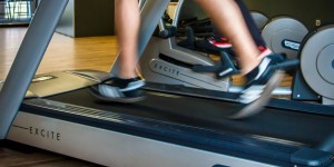 Beitragsbild des Blogbeitrags Laufband mit guter Dämpfung – Die 3 Besten Modelle!