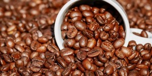 Beitragsbild des Blogbeitrags Kaffeemaschine für 2 Bohnensorten – 3 Modelle im Check!