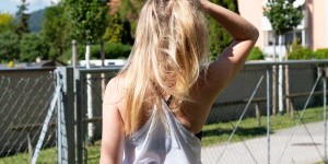 Beitragsbild des Blogbeitrags Haare natürlich aufhellen – Die besten Tricks für ein schönes Beachblond