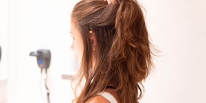 Beitragsbild des Blogbeitrags Trockene Haare? 11 geniale Hausmittel für mehr Glanz!