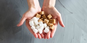 Beitragsbild des Blogbeitrags Ist brauner Zucker gesünder als weißer?