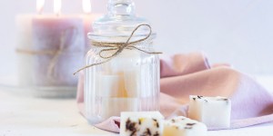 Beitragsbild des Blogbeitrags So einfach ist es einen Shampoo Bar selber zu machen 