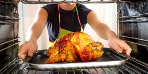 Beitragsbild des Blogbeitrags Dampfbackofen Induktionsherd – Die Top 3 im Check 