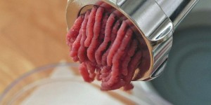 Beitragsbild des Blogbeitrags Beste Küchenmaschine mit Fleischwolf