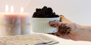 Beitragsbild des Blogbeitrags So einfach ist Kaffee Peeling selber machen