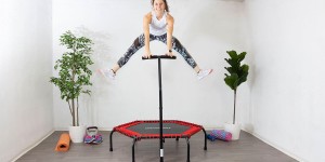 Beitragsbild des Blogbeitrags Abnehmen mit Trampolin: So macht schlank werden richtig Spaß!
