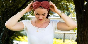 Beitragsbild des Blogbeitrags So nähst du in 10 Minuten ein Turban Haarband