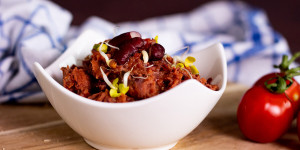 Beitragsbild des Blogbeitrags Schneller Kidneybohnen Aufstrich *vegan*