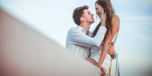 Beitragsbild des Blogbeitrags Astro-Liebes-Check: Welche Sternzeichen passen zu Widder?