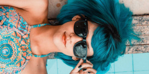 Beitragsbild des Blogbeitrags Blasse Haut? So bekommst du jetzt einen sommerlichen Teint